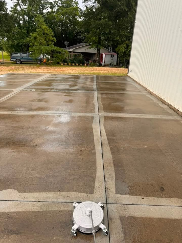 Concrete surface cleaning by Pickup Pressure Washing